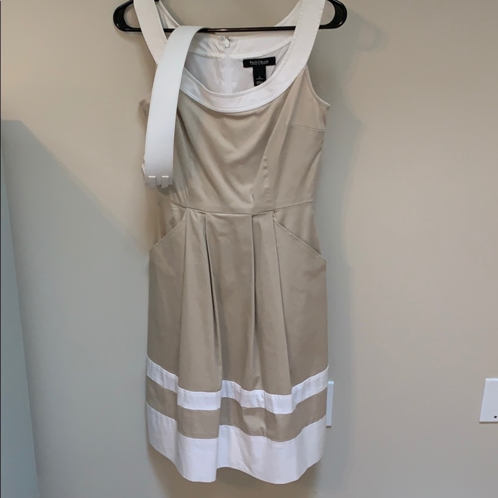 WHBM Super cute dress